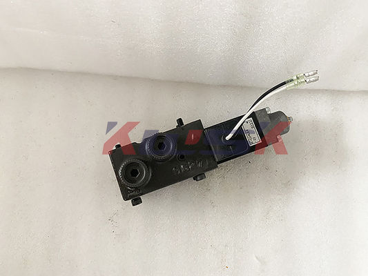 HD1430 HD820 Katoの掘削機の部品K3V112の電磁弁は掘削機の油圧ポンプの部品を置いた